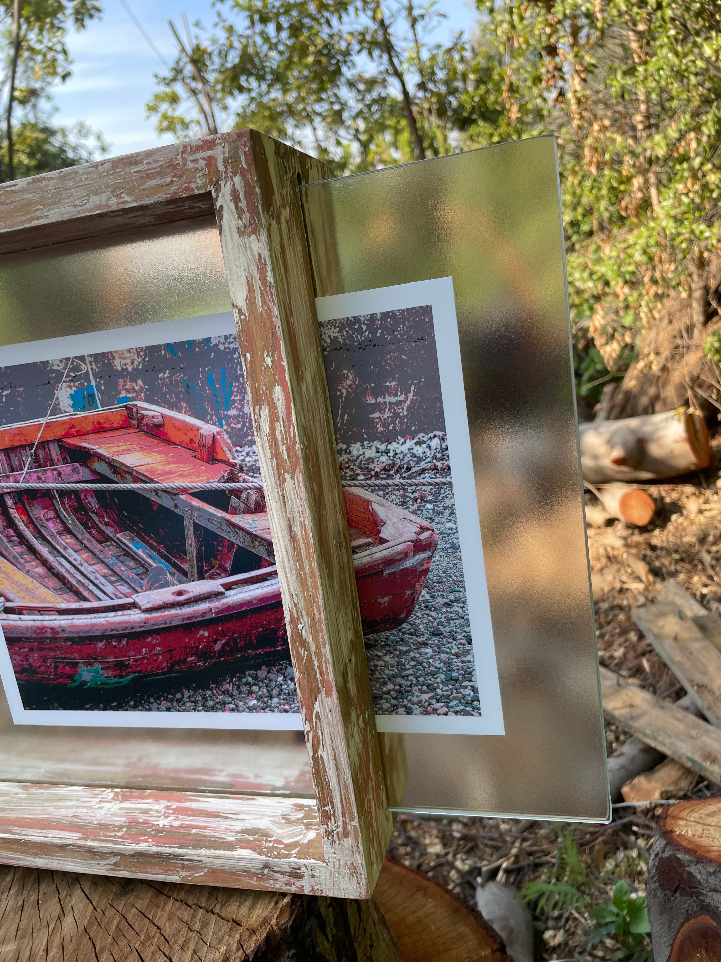 Cuadro Decorativo Marco Crudo y Rayas Rojas Vintage