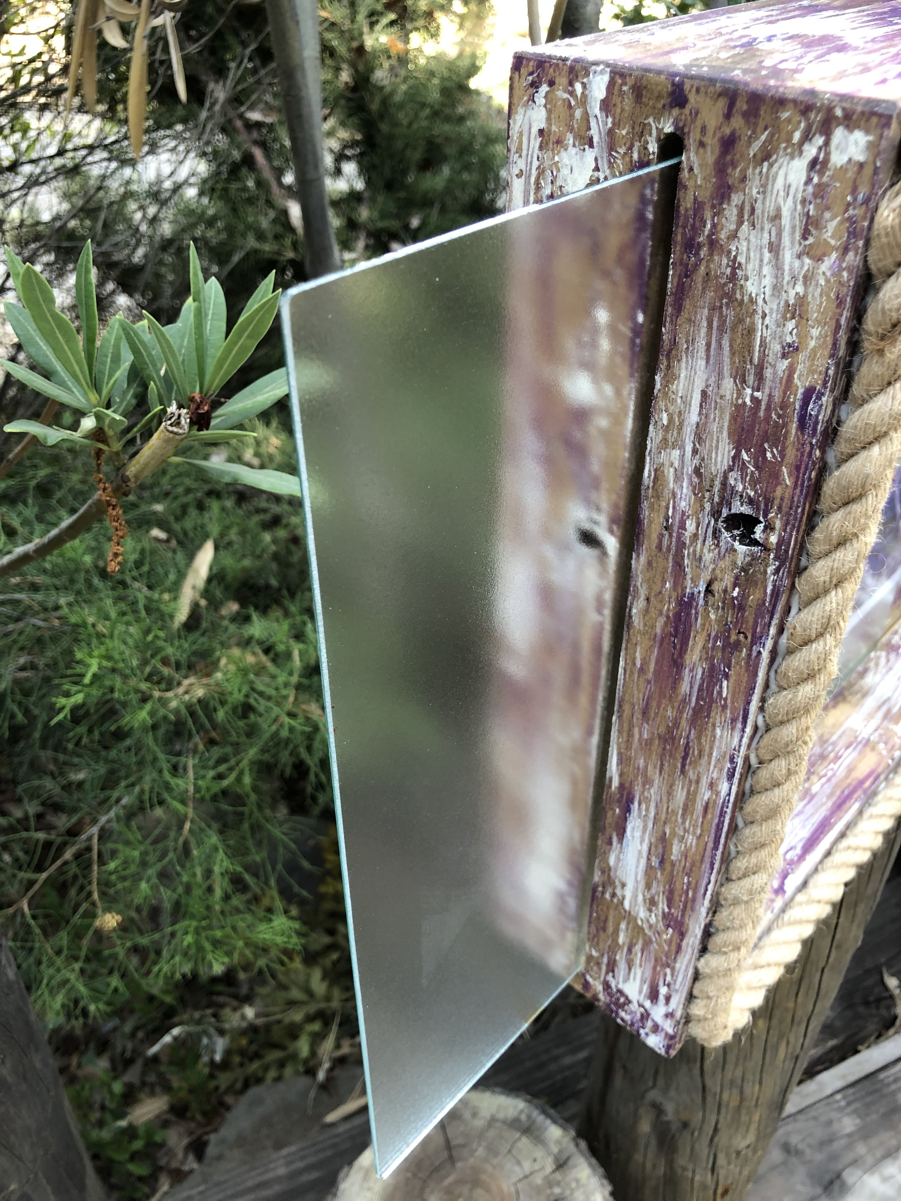 Cuadro Decorativo Marco Violeta y Crudo Vintage